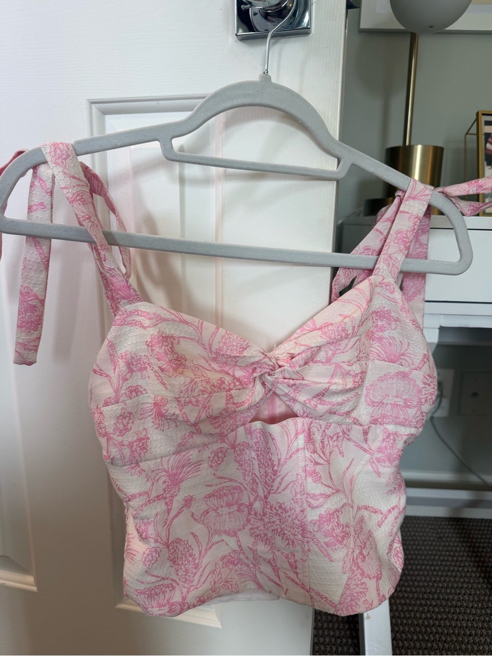 Amanda UpRichard Floral Tie-Shoulder Crop Top